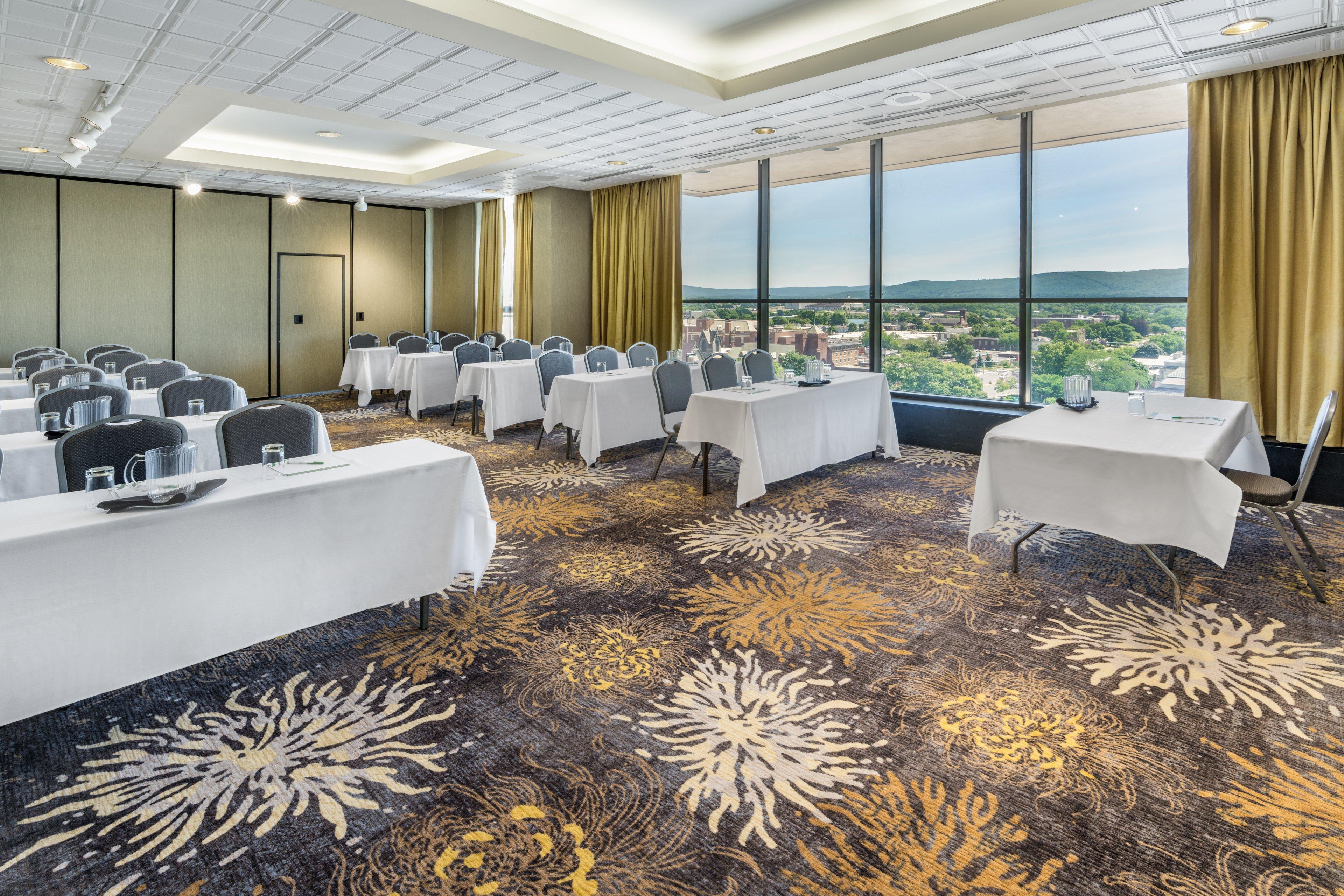 Holiday Inn & Suites Pittsfield-Berkshires By Ihg Exteriör bild