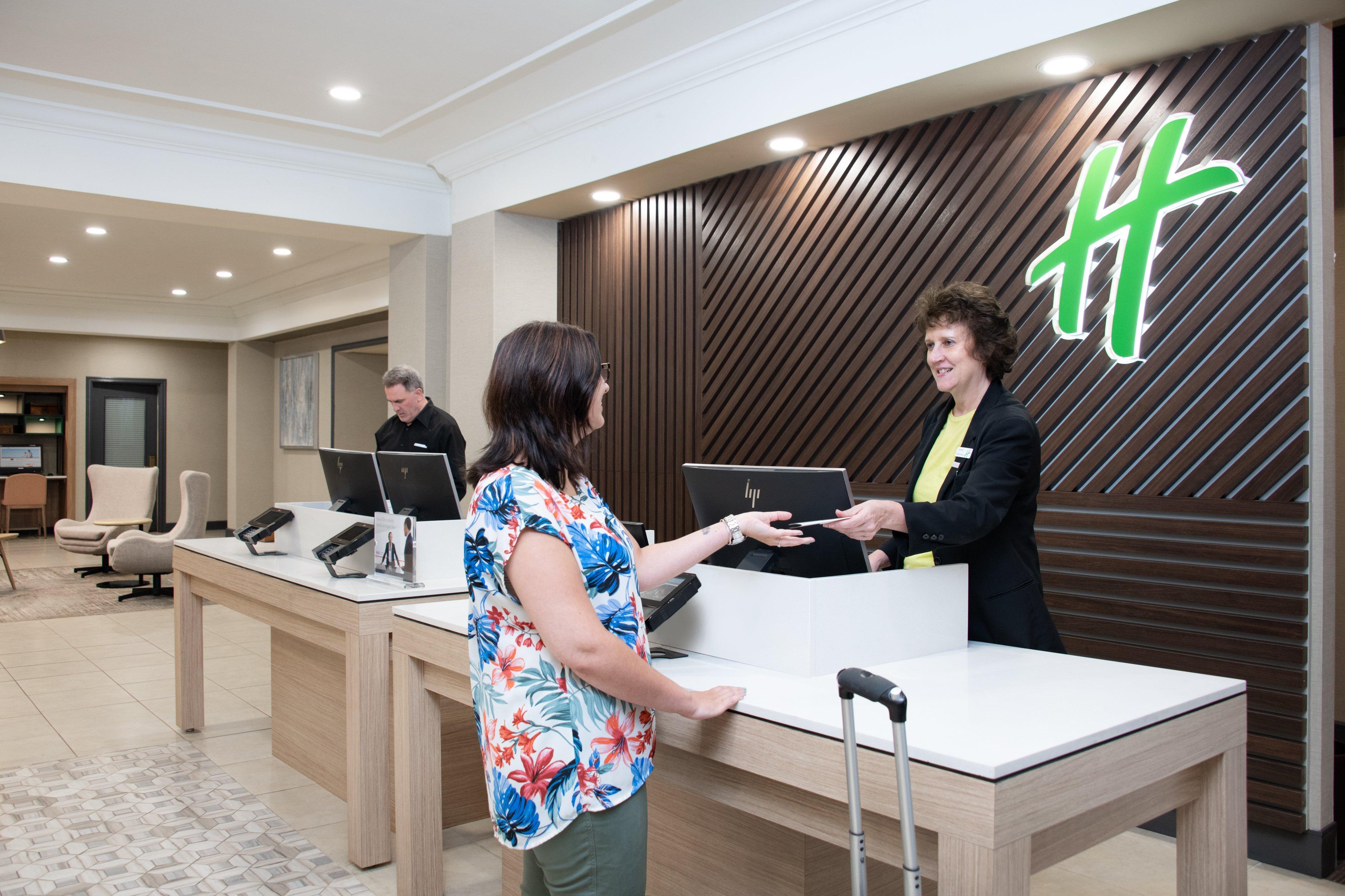 Holiday Inn & Suites Pittsfield-Berkshires By Ihg Exteriör bild