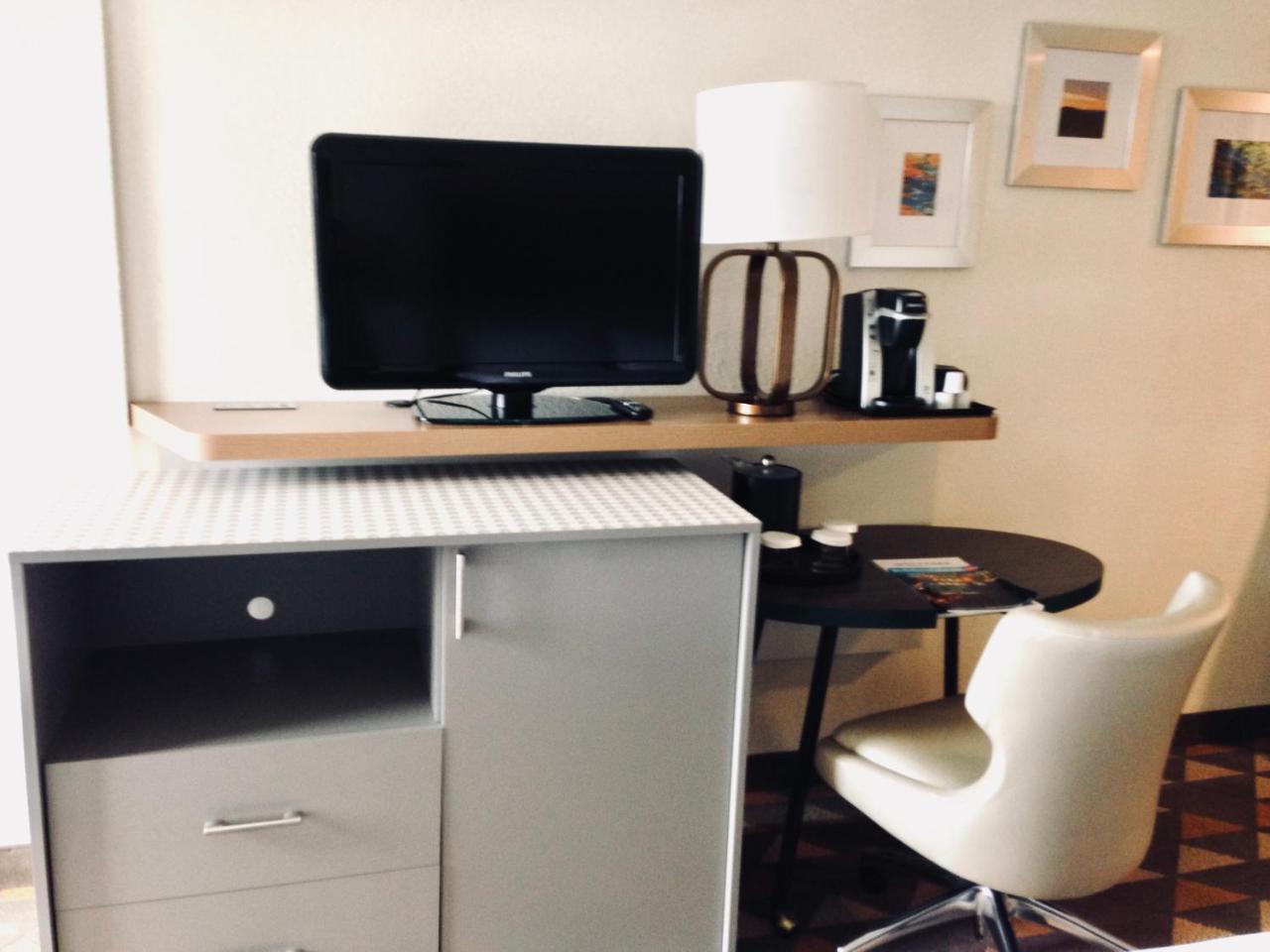 Holiday Inn & Suites Pittsfield-Berkshires By Ihg Exteriör bild